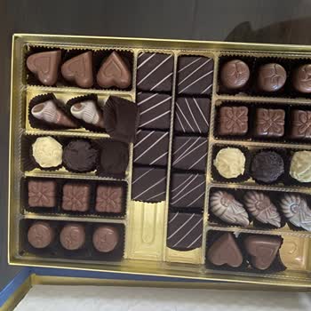 Kafkas Pasta Şekerleme Kafkas Bursa Çikolatasından Kıl Çıktı