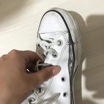 Converse Markasının İlgisizliği Umursamazlığı