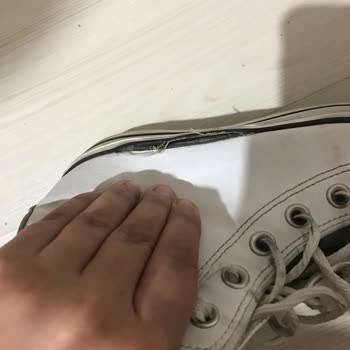 Converse Markasının İlgisizliği Umursamazlığı
