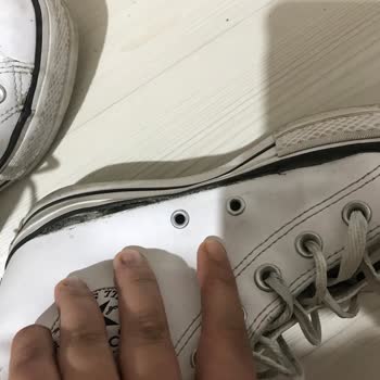 Converse Markasının İlgisizliği Umursamazlığı