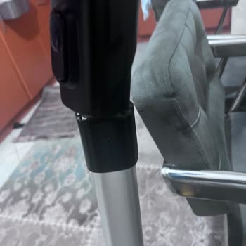 Philips Ev Aletleri 7000 Serisi Şarjlı Süpürgesi Başlık Elimde Süpürürken Kırıldı