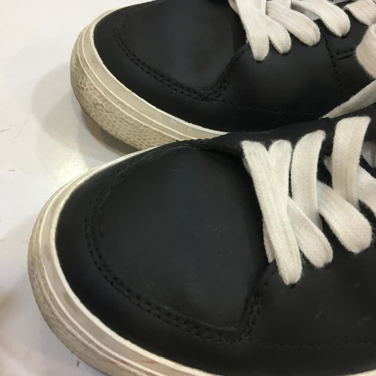 Tommy Hilfiger Tommy Ayakkabıda Kabarma Ve Sürekli Sorun!