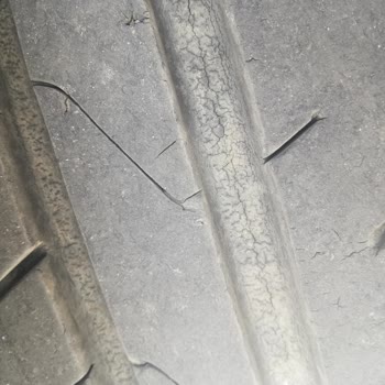 Yeni Alınan Petlas Lastiklerde Erken Çatlama Sorunu
