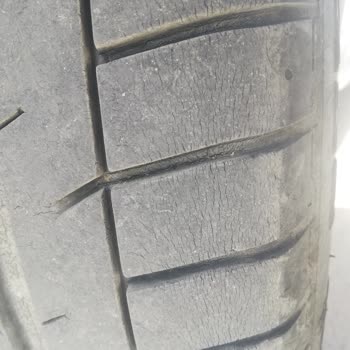 Yeni Alınan Petlas Lastiklerde Erken Çatlama Sorunu