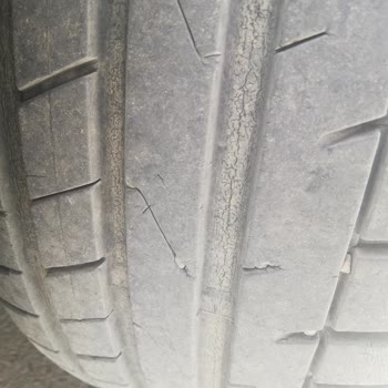 Yeni Alınan Petlas Lastiklerde Erken Çatlama Sorunu