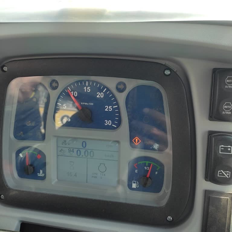 New Holland Ünlem ( ❗) İşaret Yanması