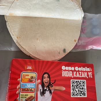 Komagene Küflü Yiyecekler Satıyor