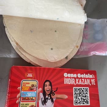 Komagene Küflü Yiyecekler Satıyor