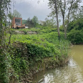 İBB - İstanbul Büyükşehir Belediyesi Kamulaştırılmış Yere Kaçak Yapı