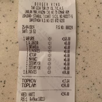 Burger King Patatesleri Parçalanmış Halde Satılıyor