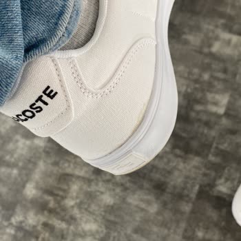 Lacoste 1-2 Saat Önce Kutusunu Açtığım Ayakkabı Sararmaya Başladı