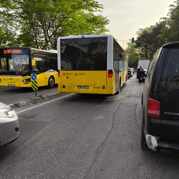 İETT - İstanbul Elektrik Tramvay Tünel Kapıyı Açmayan Otobüs Şoförü - 34 Tn 1999 / M-2130 / 18:34