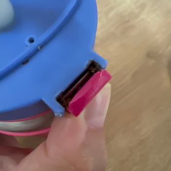 Skip Hop Suluk Kilidi Düşme Sonucu Kırıldı. Yedek Parçayı Bulamıyorum.