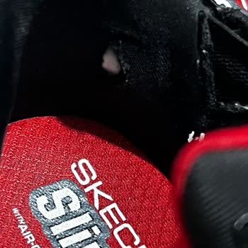 Skechers'tan 2 Ayda Yıpranan Yüksek Fiyatlı Ayakkabı, Reddedilen Talep!