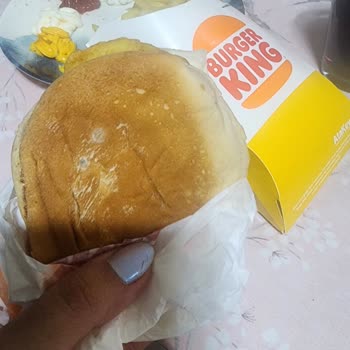 Burger King Siparişim Küflü Ekmek İle Geldi