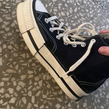 Converse Hatalı Ürünün Değişimini Yapmıyor