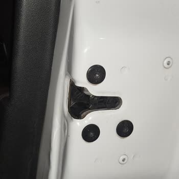Renault Fluence Kapi Kilidi Sorunu