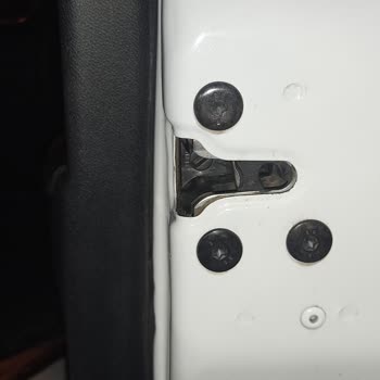 Renault Fluence Kapi Kilidi Sorunu