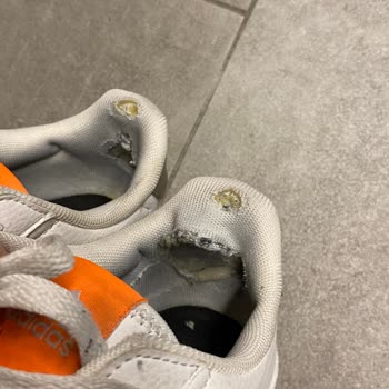 Adidas Ayakkabı Pişmanlığı Aldıktan 3 Ay Sonra Deforme Oluyor