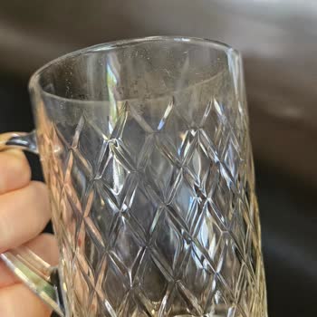 Finish All-in-1 3x Shine Liquid Leaves Stubborn Stains