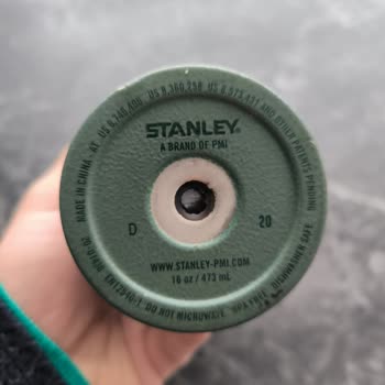 Stanley Termosun Yeterince Sıcak Tutmaması Ve Deformasyona Uğraması