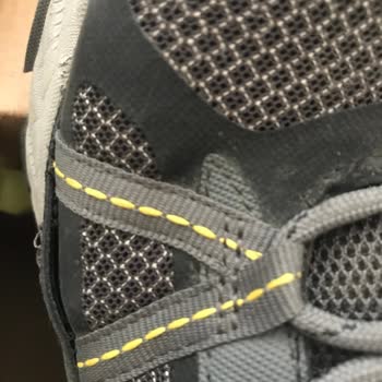 FashFed Ayakkabıda Yırtık Oluşması