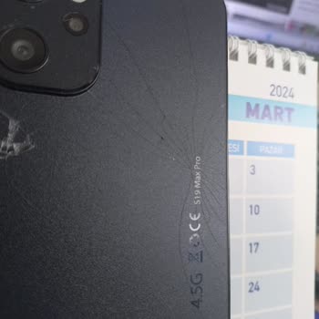 Reeder S19 Max Pro 256GB Akıllı Telefon Arka Kapak Çatlaması