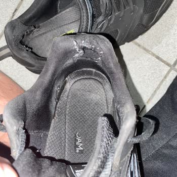 Skechers Ayakkabı İç Astar Yırtılması Ve Soyulması