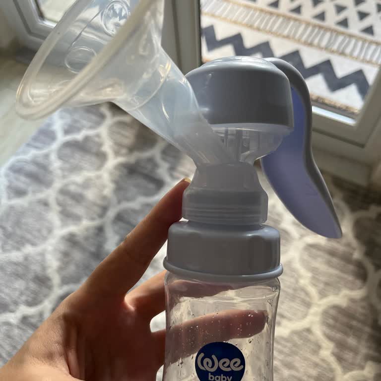 Gratis Wee Baby Manuel Göğüs Pompası Hava Kaçırıyor