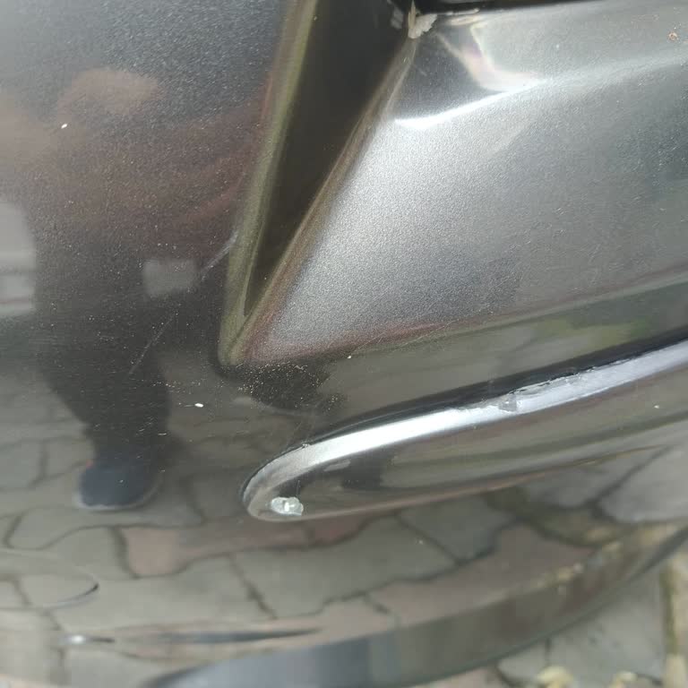 Avrupa Car SPA Araz Group Araç Yıkama Ve İzinsiz Çıta Vidalama
