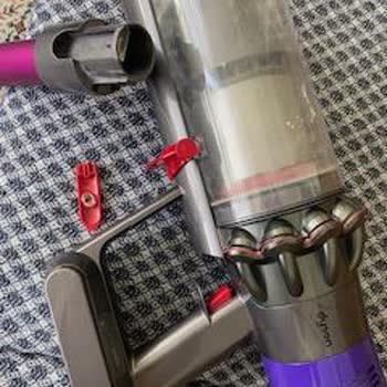Dyson V10 Şarjlı Süpürge Şikayeti