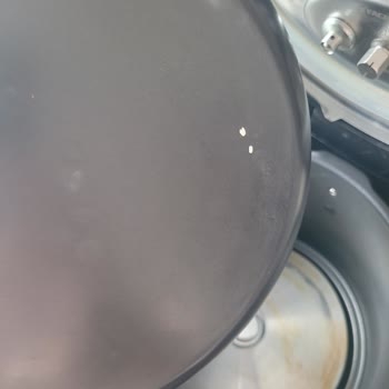 PHILIPS HD2151/62 ALL In One Cooker Ürününün Arkasında Durmuyor