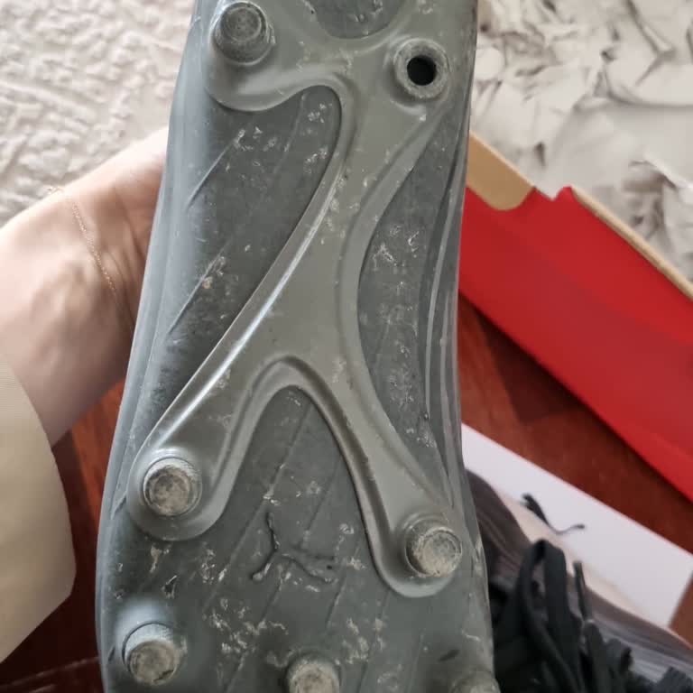 Puma 3 Kullanım Sonrası Dişleri Düşen Kramponun İadesini Kabul Etmiyor