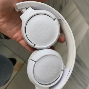 JBL Tune 510BT Tek Kulaktan Ses Geliyor