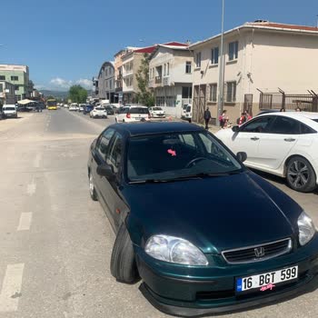 Uludağ Elektrik Dağıtım Yol Çalışmasından Aracımda Maddi Hasar Var