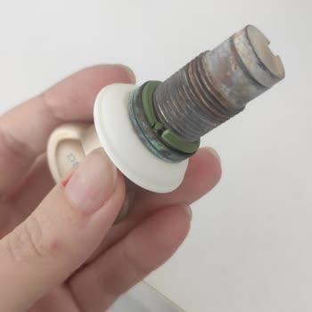 PHILIPS Ev Aletleri Philips Pgs8130/80 Ütü Kazanından Basınçlı Sıcak Su Kaçırdı!