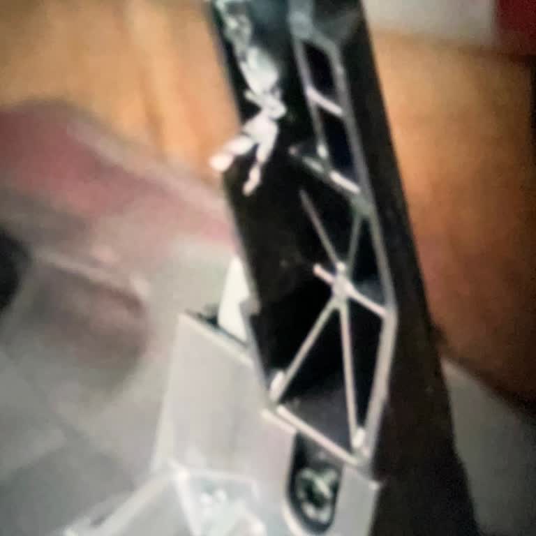 Dyson Yüksek Maliyetli Batarya Sorunu Ve Müşteri Mağduriyeti