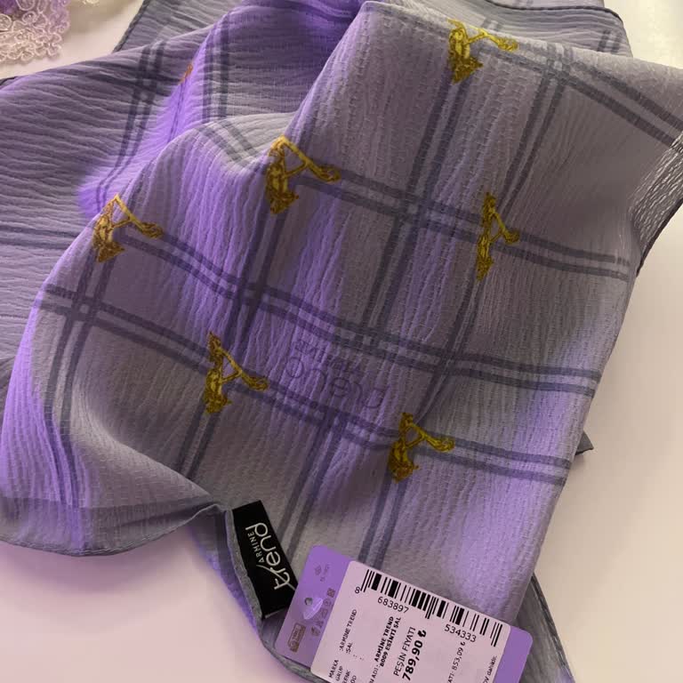 Armine Mağazasının Saygısız Çalışanları