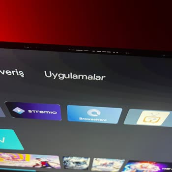 TCL TV Işık Süzmeleri Gözüküyor 3 Aylık Cihazda