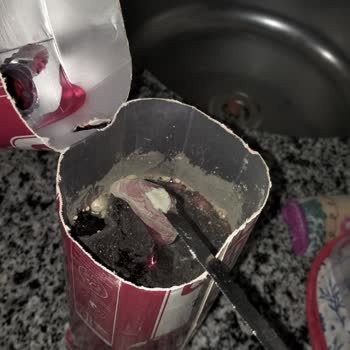 Dimes Meyve Suyunun Küflü Ve Bozuk Olması