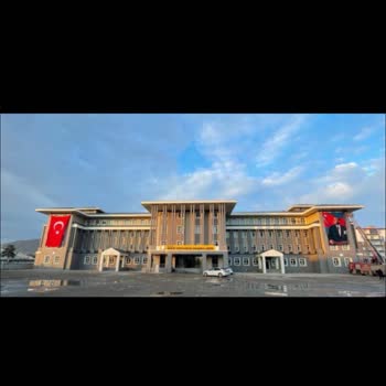 Patnos Belediyesi Okul Binasına El Koyuyor