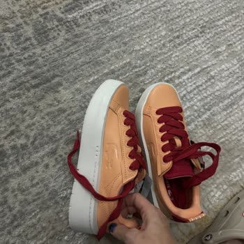 Lacoste Aynı Ayakkabı Teki