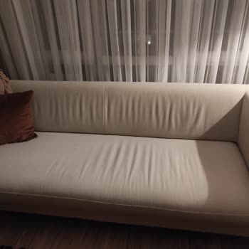 Bergama Saloni Mobilya Ürünlerinin Arkasında Durmuyor