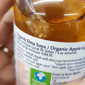 Hipp Organik Elma Suyu İçinde Çıkan Küflü Parçalar