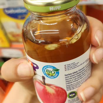 Hipp Organik Elma Suyu İçinde Çıkan Küflü Parçalar