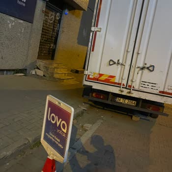 İBB - İstanbul Büyükşehir Belediyesi Kamusal Alanı İşgal Etmek Ve Duba Koyarak Suç İşlemek