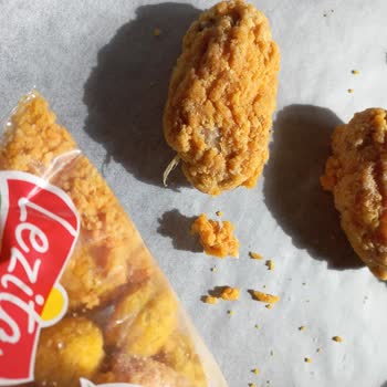 Lezita Çıtır Tavuk / Üzerinde Bütün Tüy Var!