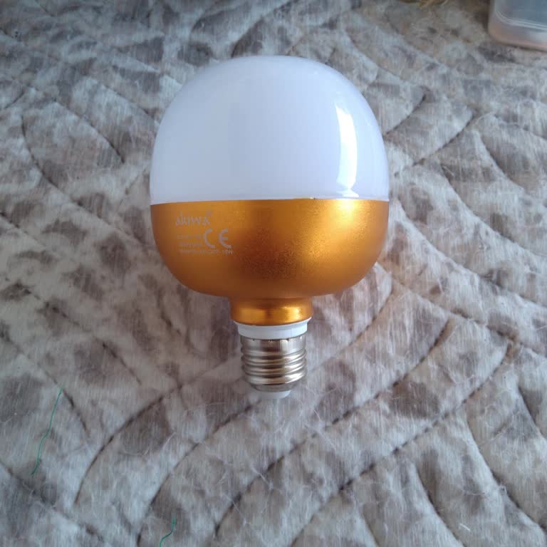 Akiwa Bozuk LED Lamba