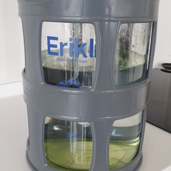 Erikli Su Yeşil Renge Döndü