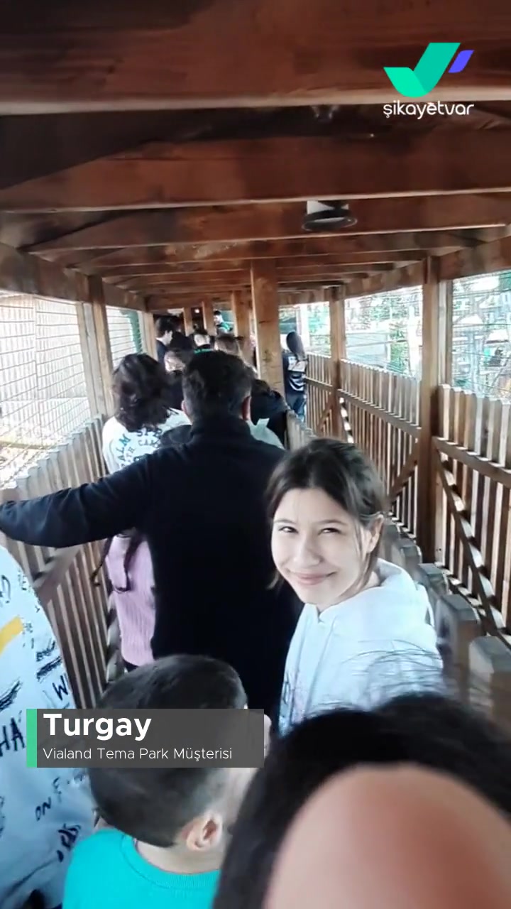Vialand Tema Park Paraya Göre Hizmet videonun kapak resmi
